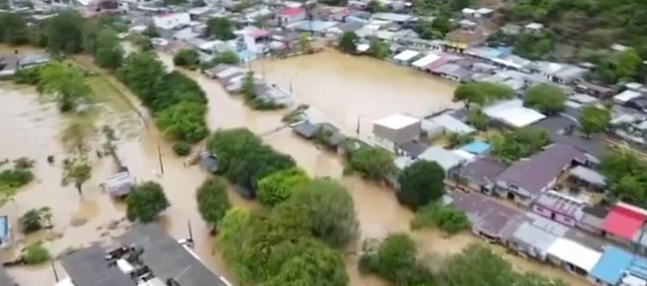 Inundaciones en Montecristo, Bolívar.