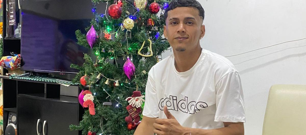 Alex Yuyceth Torres Suárez. 