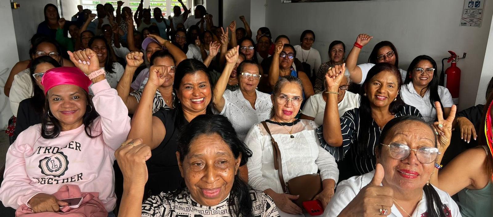 Madres comunitarias.