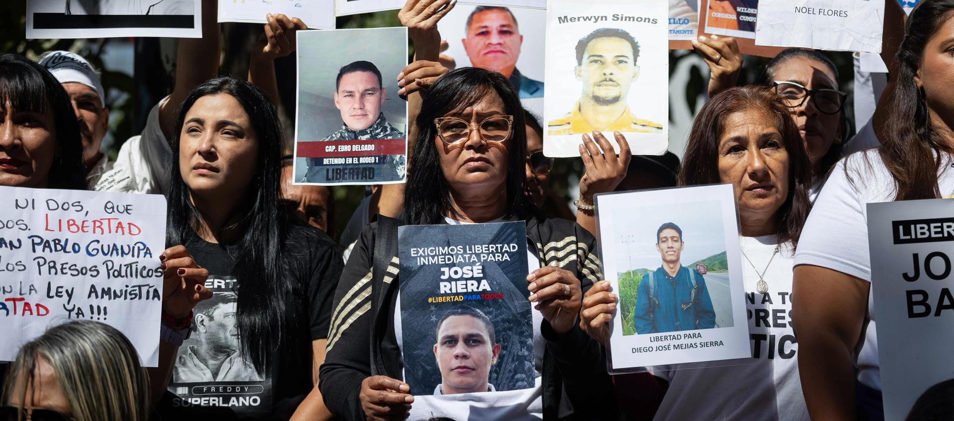 Familiares de presos políticos.