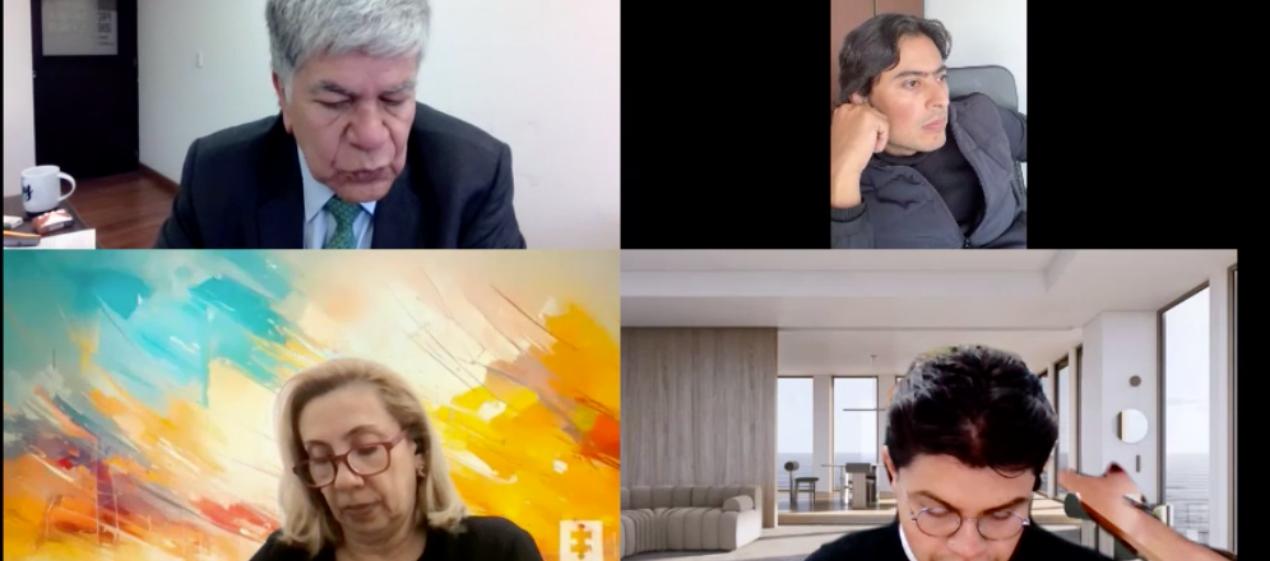 Procurador Henry Bustos (arriba a la izquierda) interviniendo en la audiencia preparatoria a juicio contra Nicolás Petro. 