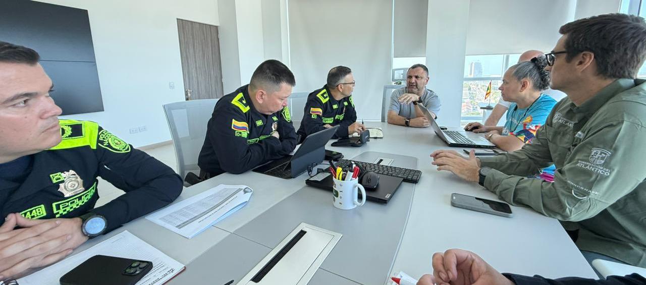 Reunión de seguridad de la Alcaldía y la Policía.