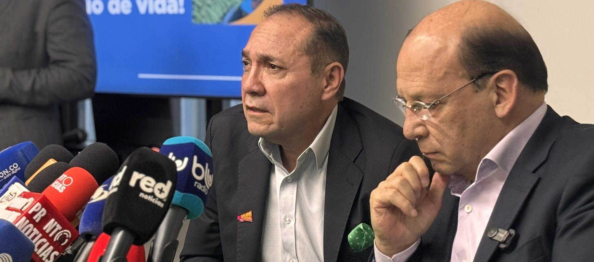 Los Ministros de Trabajo Antonio Sanguino y de Hacienda Germán Ávila.