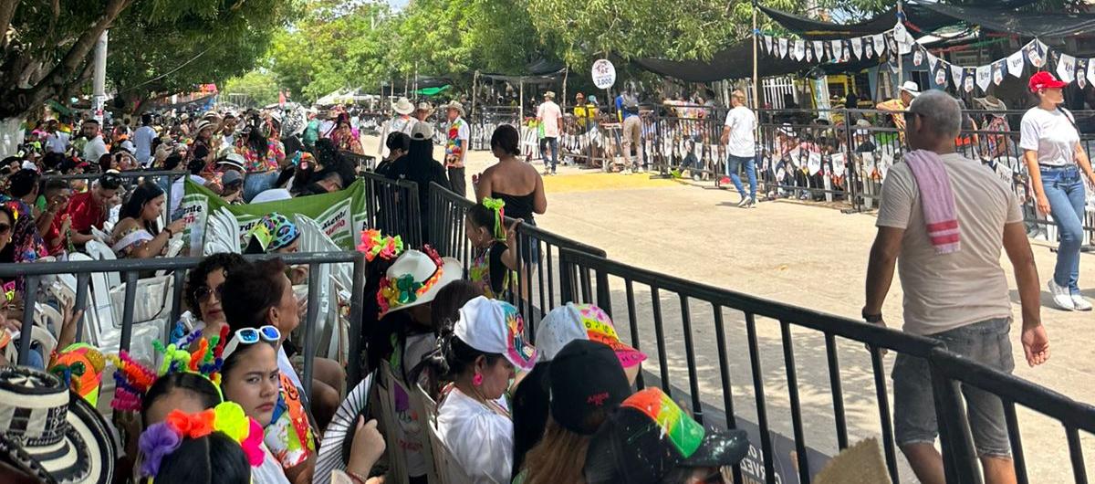 Batalla de Flores y Reinado Intermunicipal de Santo Tomás. 