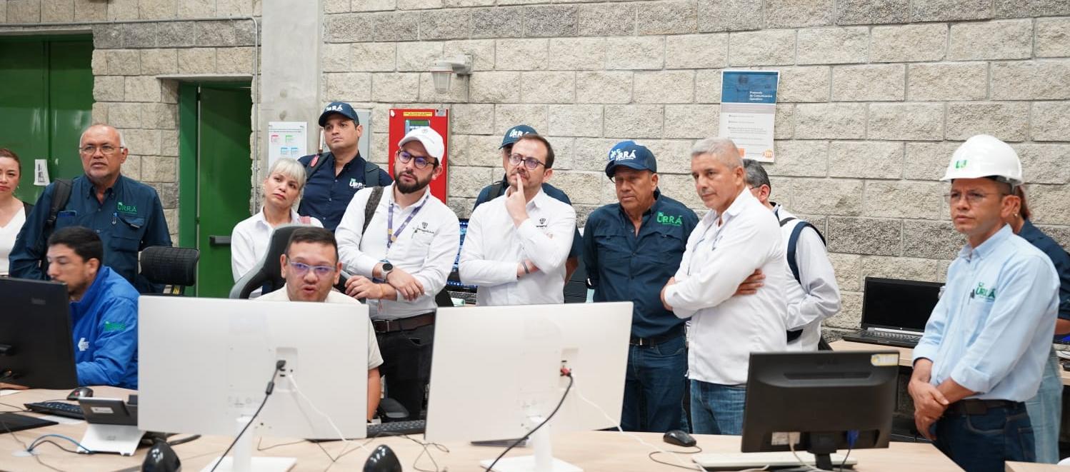 Visita de la Superservicios en Urrá.