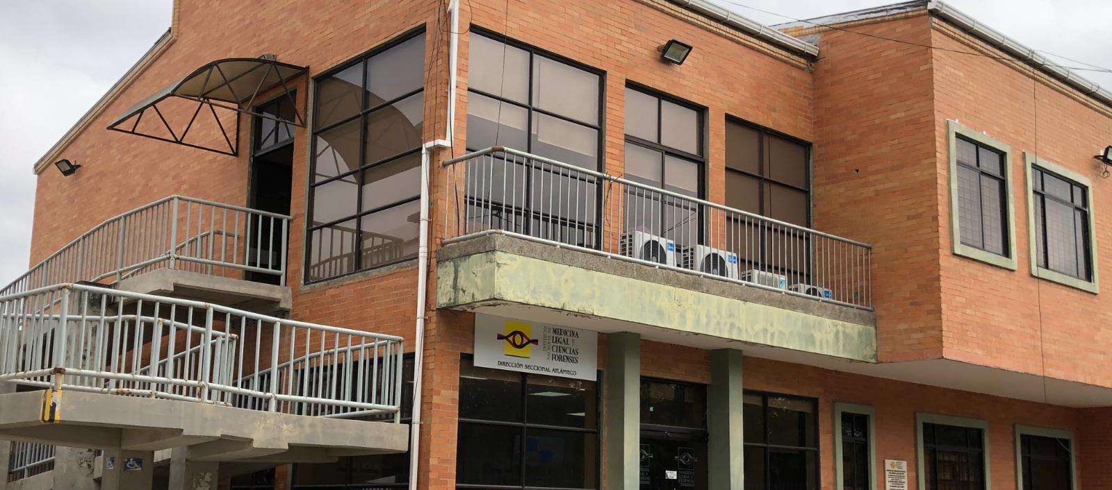 El cuerpo fue llevado a Medicina Legal. 