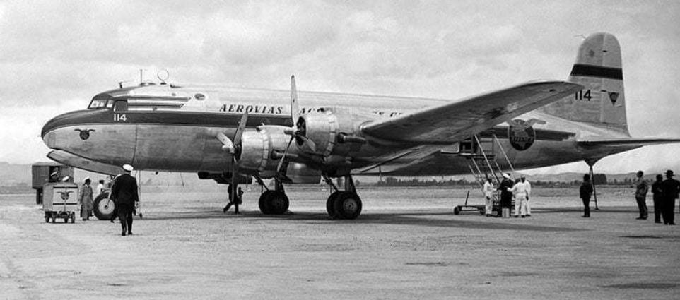 El avión Douglas, DC 4 de Avianca posteriormente accidentado.