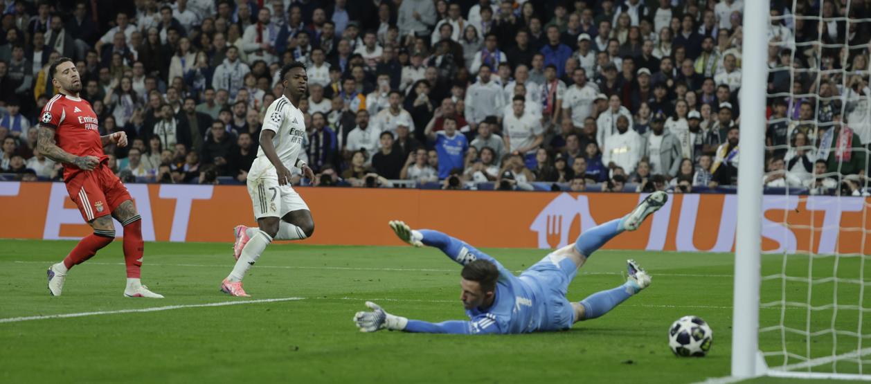 El gol de Vinicius Junior para la victoria del Real Madrid sobre Benfica. 