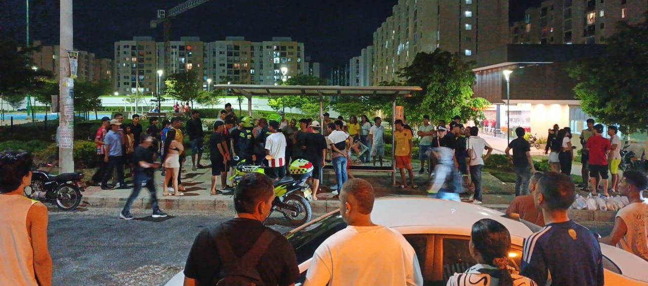 El crimen ocurrió cerca a uno de los parques de la Urbanización.