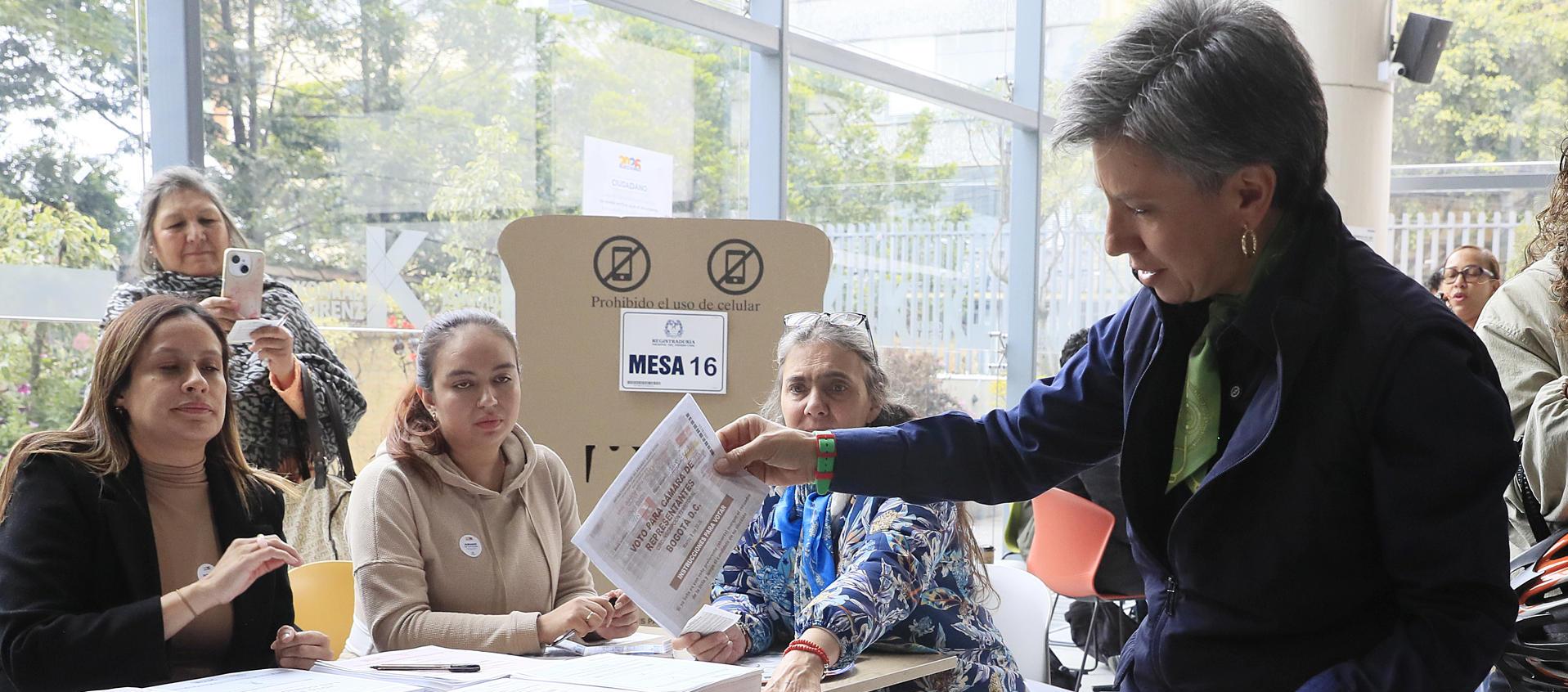 Precandidata Claudia López.