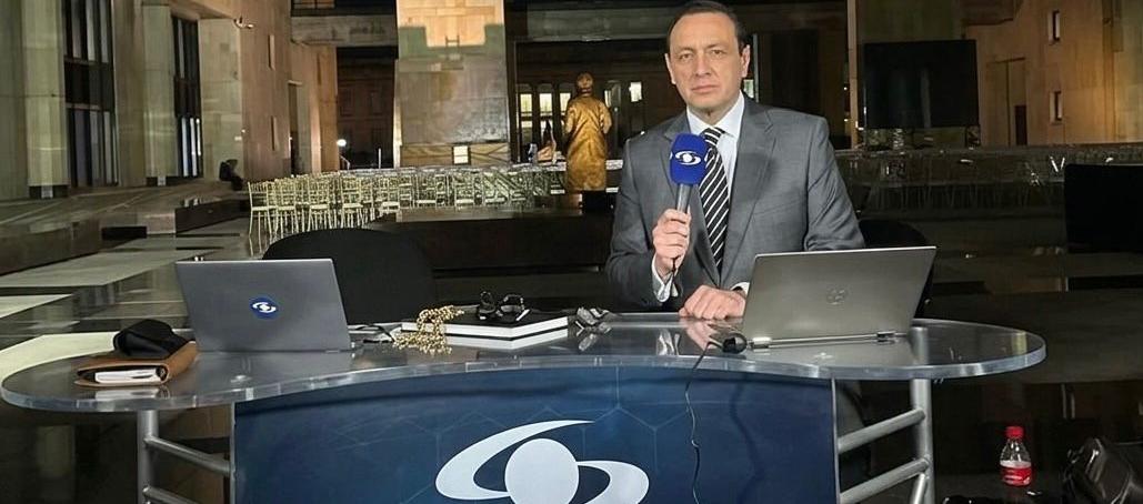 Jorge Alfredo Vargas presentando en Caracol.