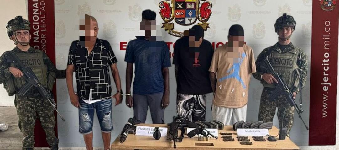 Los cuatro capturados.