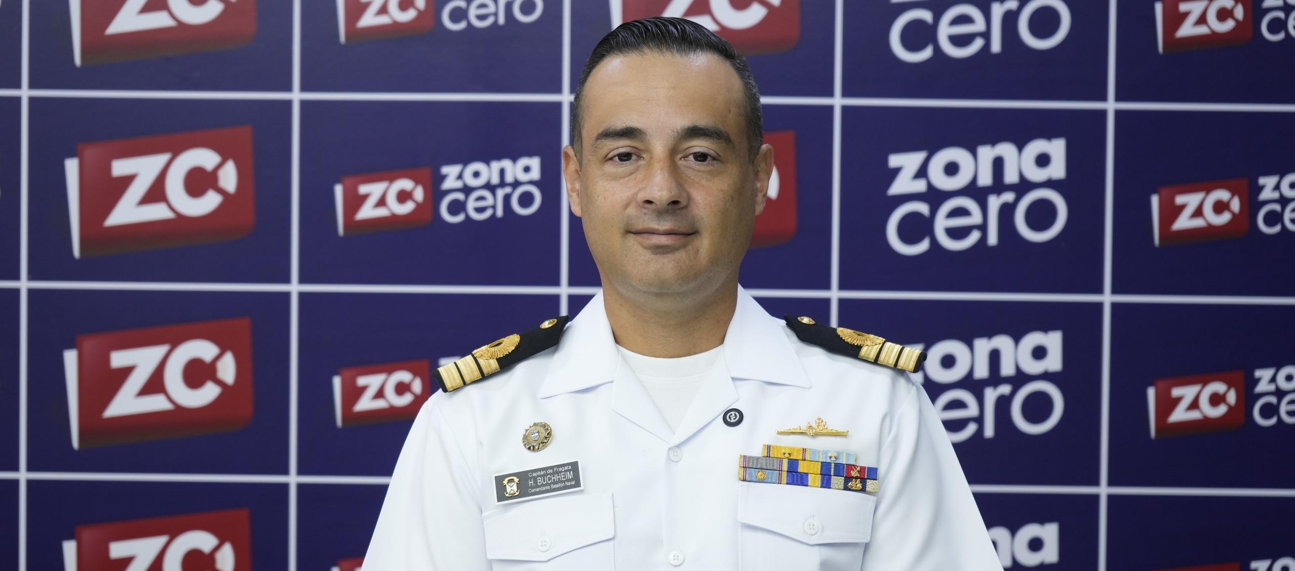 Capitán de Fragata Henry Buchheim, Comandante Batallón de Escuela Naval de Suboficiales ARC Barranquilla.