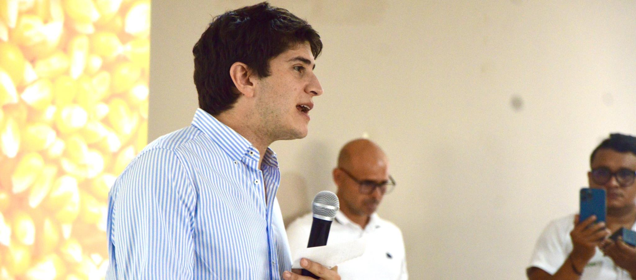 El congresista reelegido Wadith Manzur.