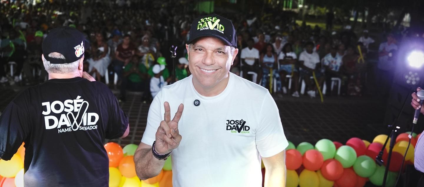 El senador José David Name.