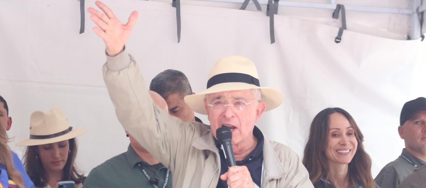 El expresidente Álvaro Uribe Vélez.
