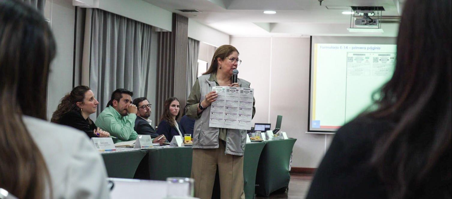 Alejandra Barrios, directora de la MOE. 