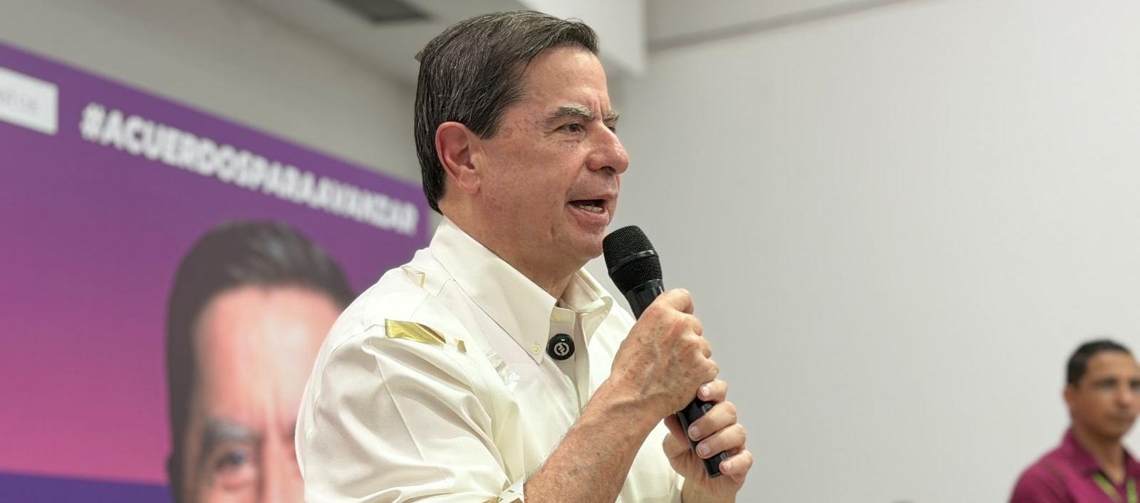 Juan Fernando Cristo. 