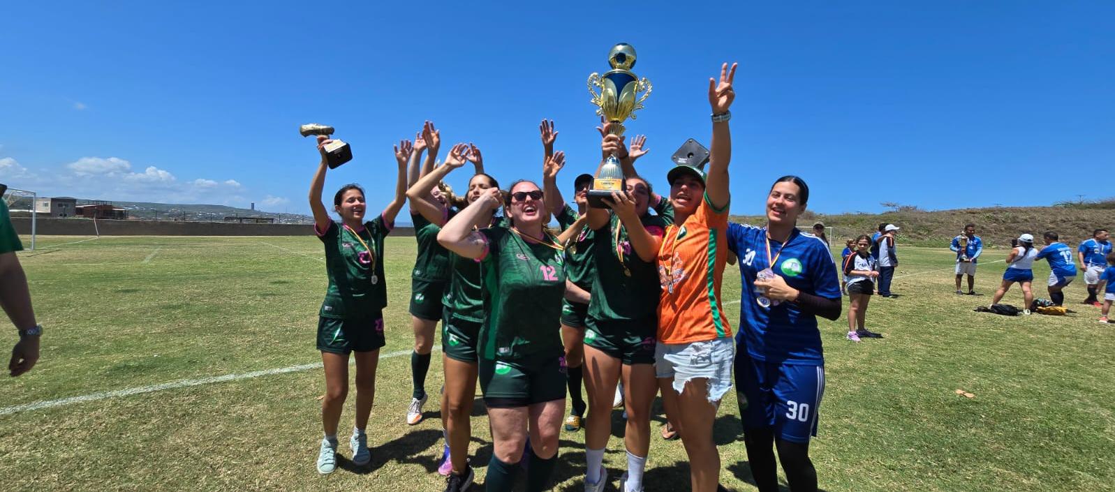 Antioquia se coronó campeón en la categoría femenina. 