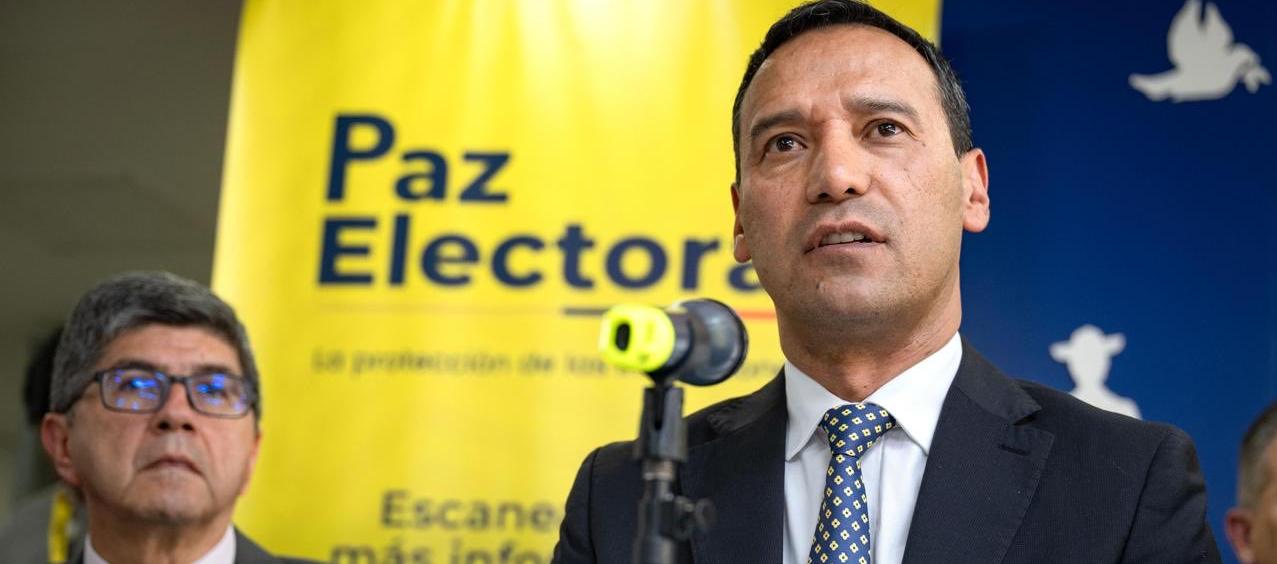 Pedro Sánchez, ministro de Defensa.