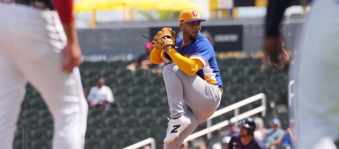 Luis Patiño fue el abridor de Colombia y el pitcher perdedor.