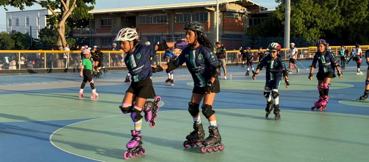 El patinaje es una de las disciplinas incluidas en las Escuelas de Formación Deportiva. 