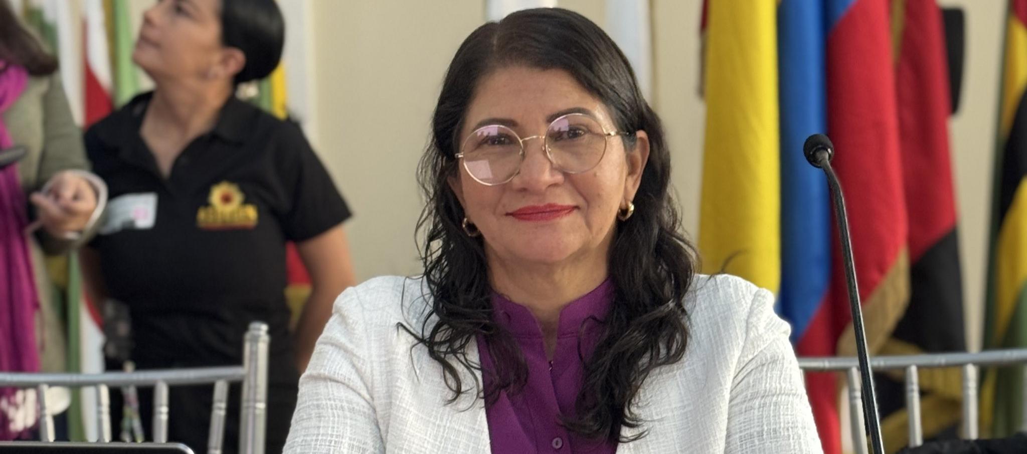 Sandra Ramírez, senadora por Comunes. 