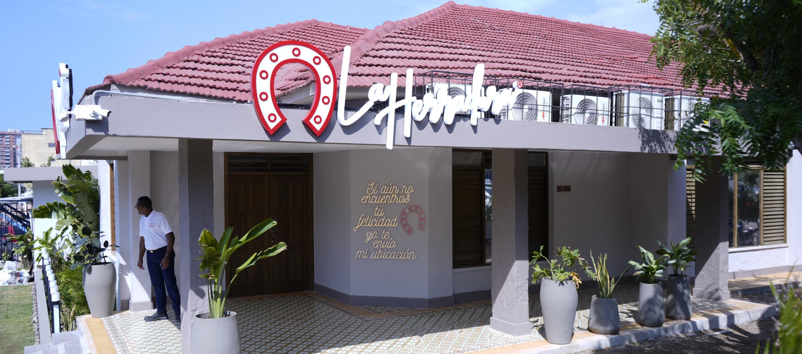 La Herradura Grill House. 