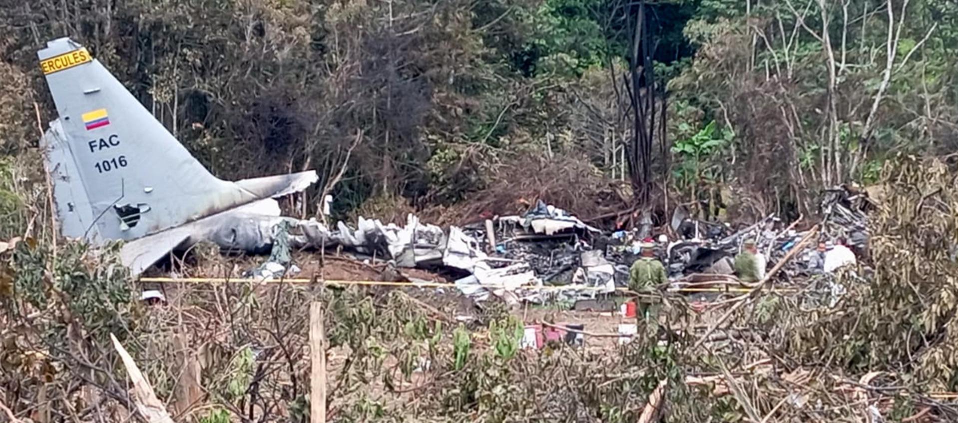Avión Hércules accidentado.