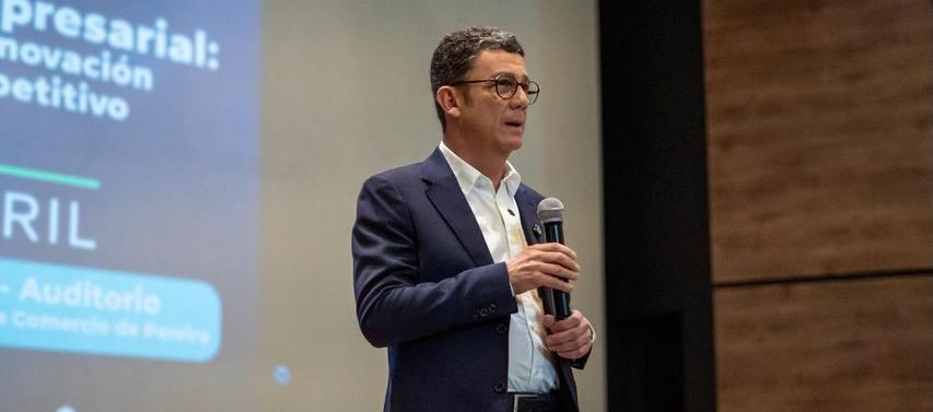 Billy Escobar, superintendencia de Sociedades.