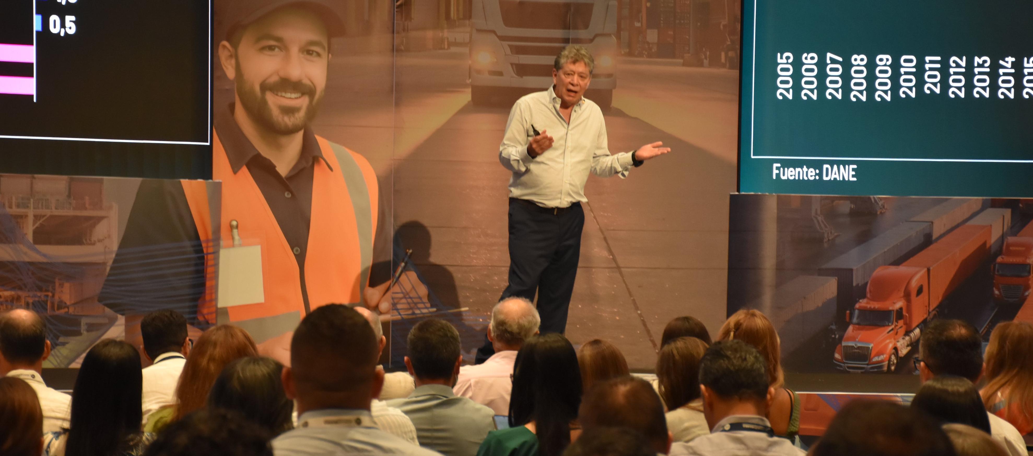 Bruce Mac Master, presidente de la Andi.