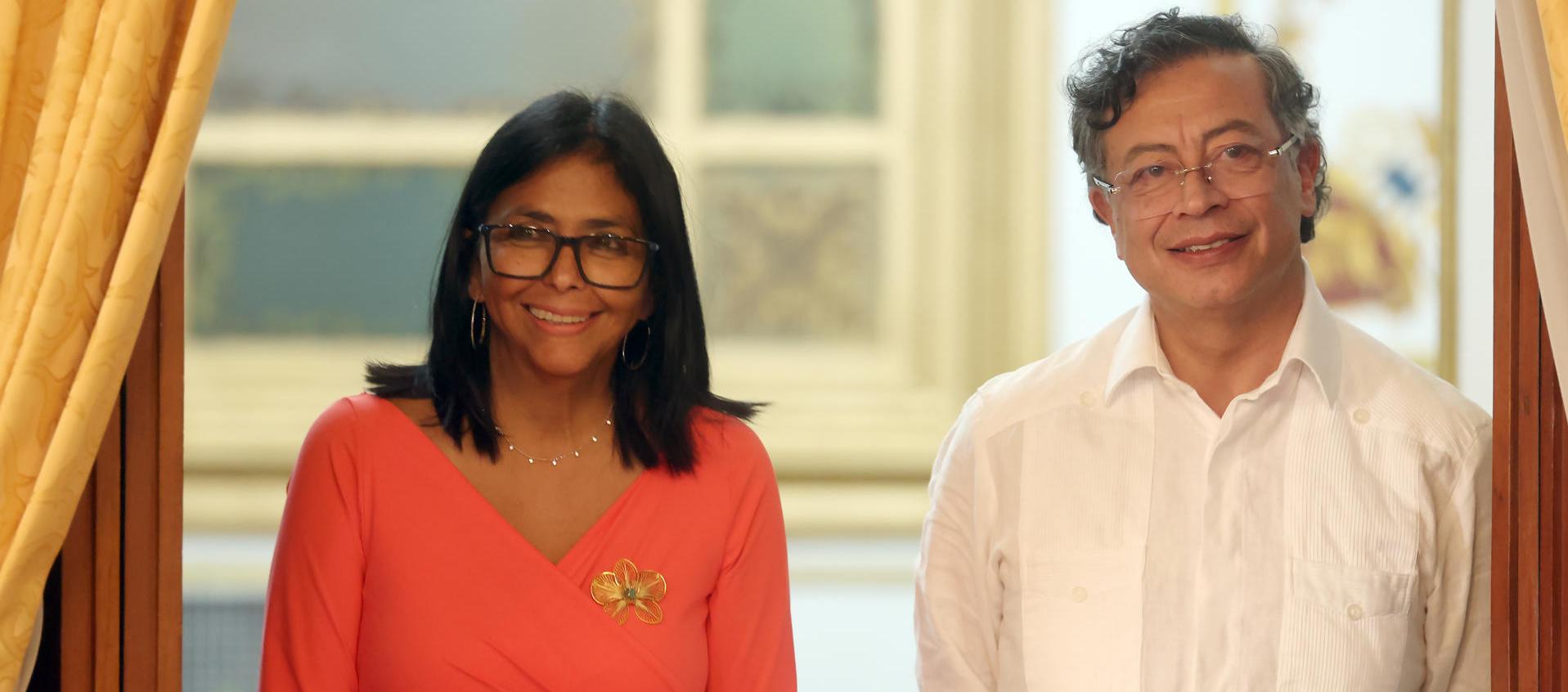 Delcy Rodríguez y Gustavo Petro