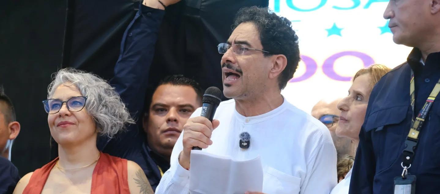 El candidato presidencial Iván Cepeda.