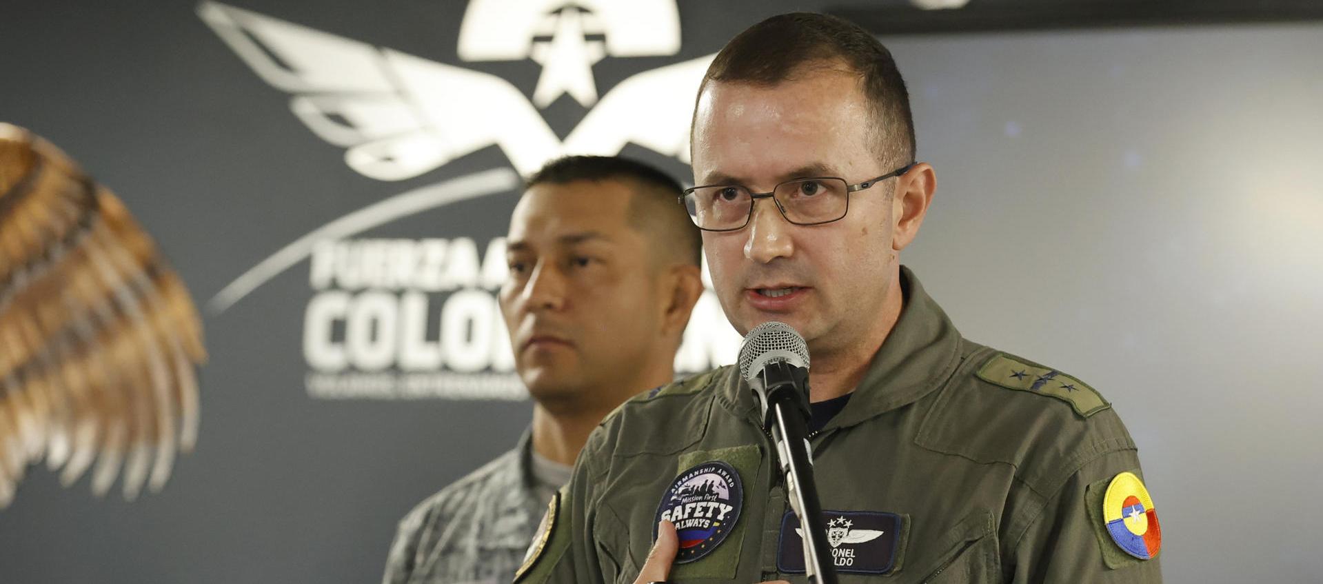 El director de Seguridad Operacional de la Fuerza Aeroespacial Colombiana (FAC), coronel Luis Fernando Giraldo. 