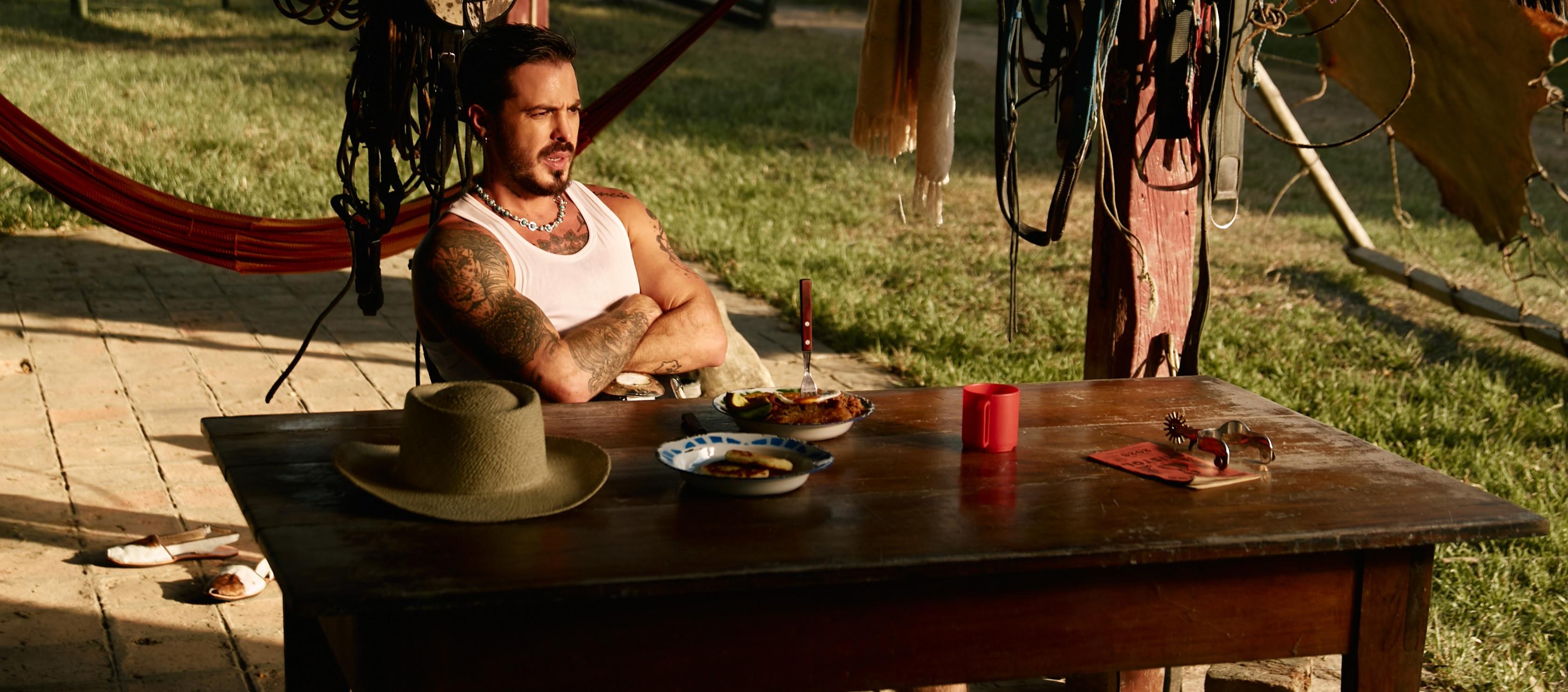 Artista colombiano Llane