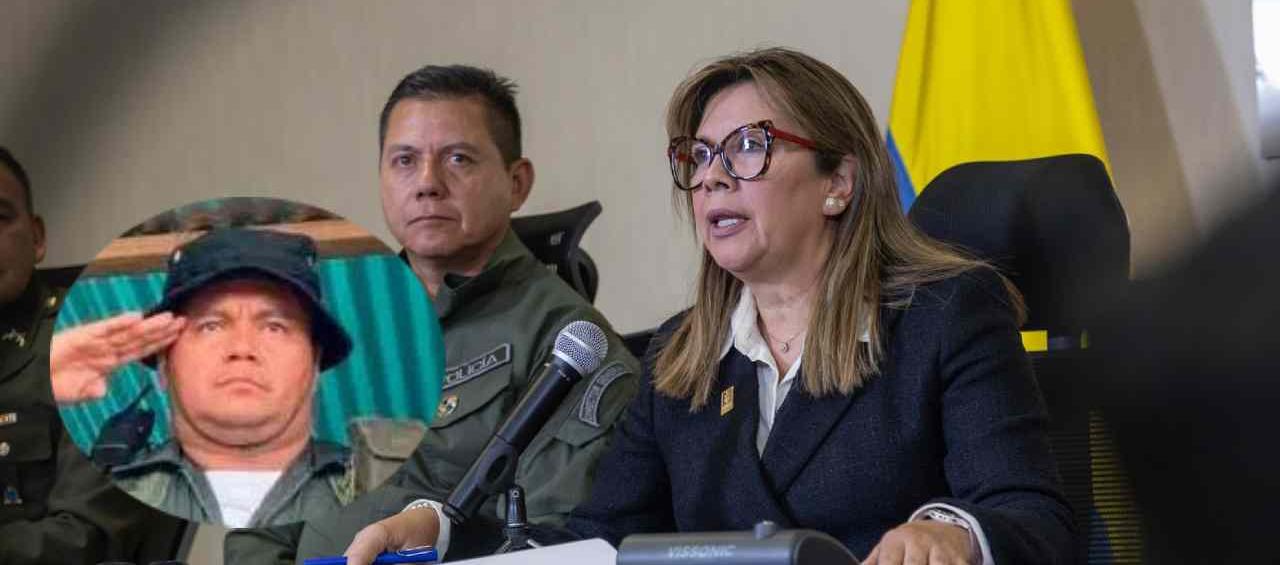 Alias 'Calarcá' y la Fiscal Luz Adriana Camargo.