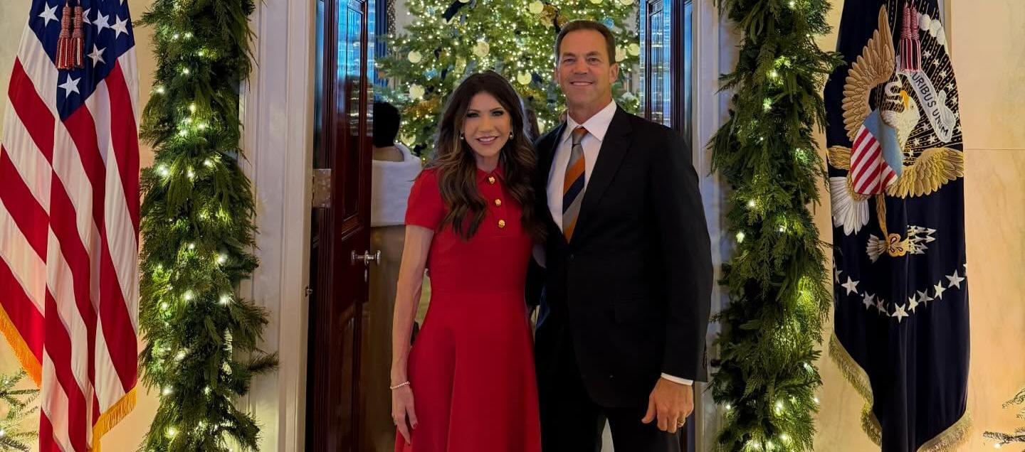 Kristi Noem y Byron Noem.