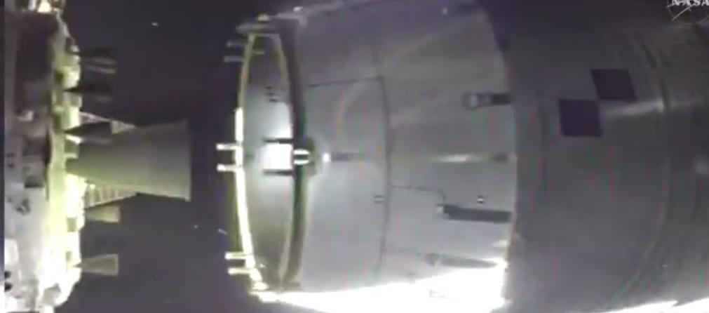 La nave espacial Orion se separó con éxito de la etapa superior del cohete 