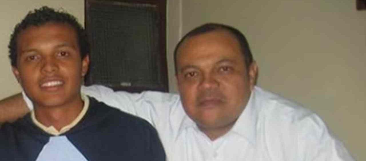 Luis Andrés Colmenares y su padre Luis Alonso Colmenares.