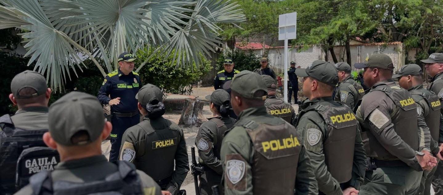 Uniformados de la Policía.