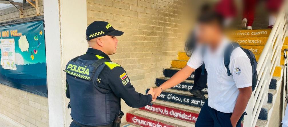 Visita de los policías en los colegios.