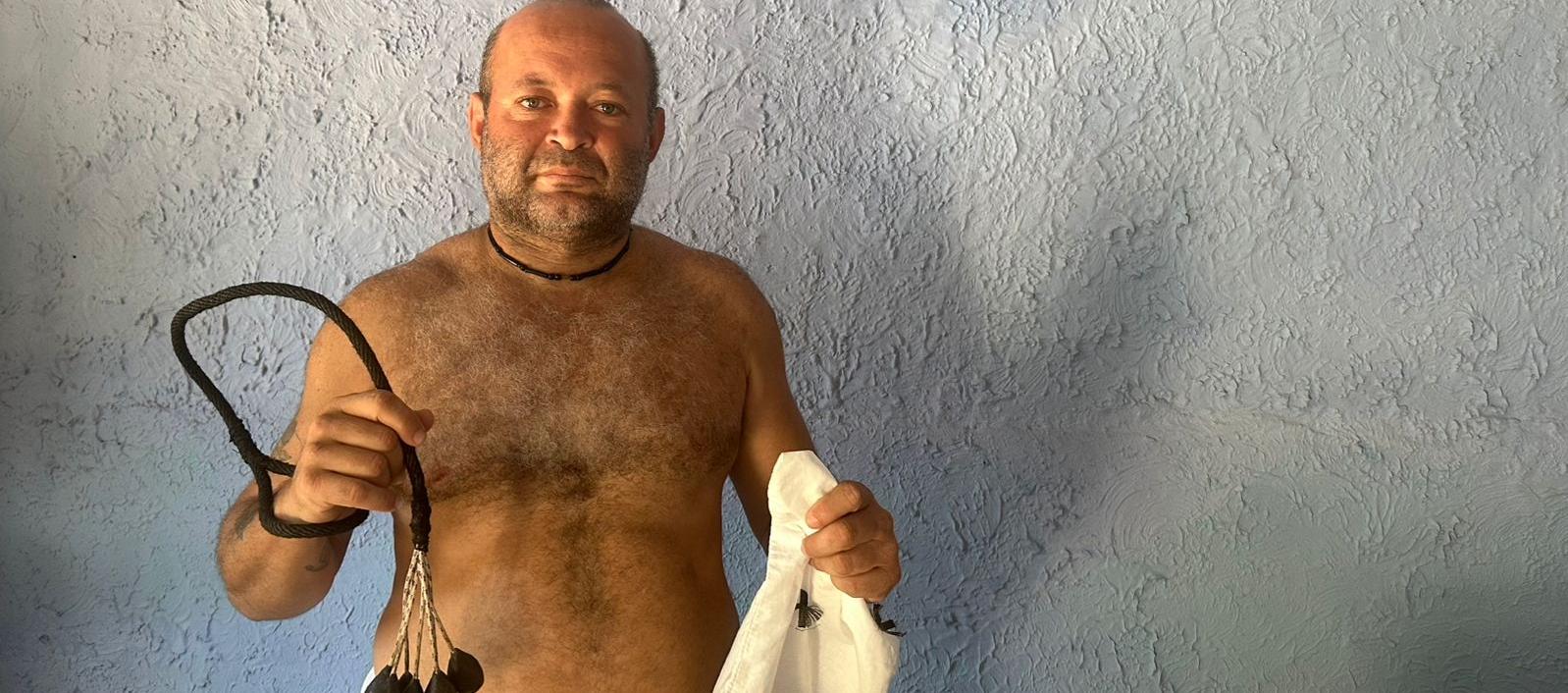 José Sarmiento de 42 años. 