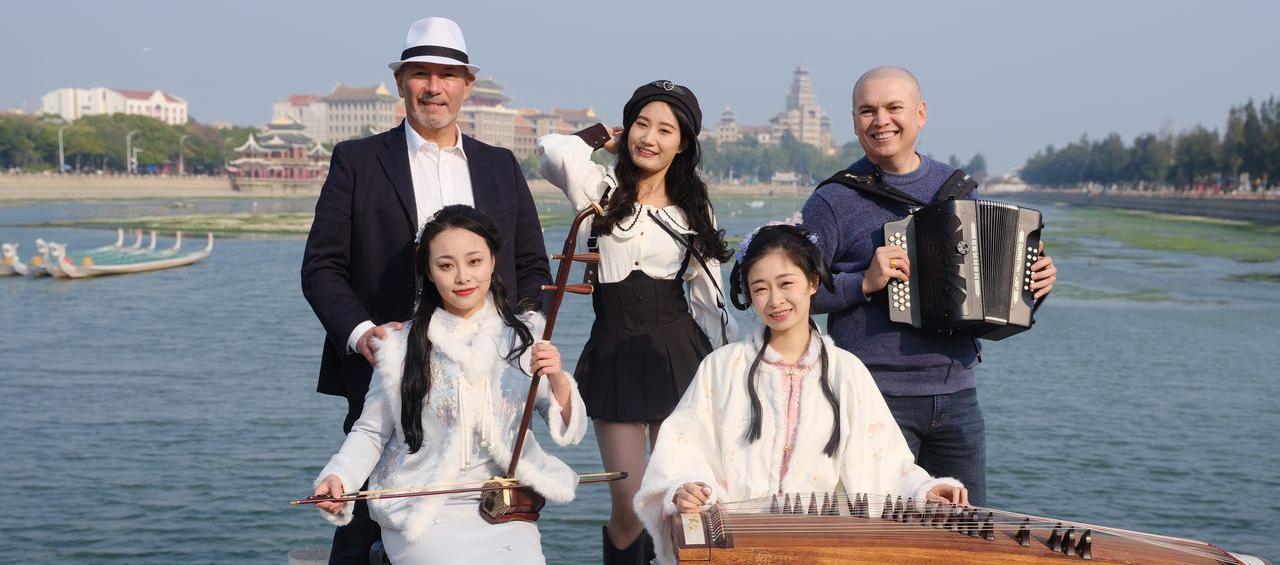 Agrupación Chinastía Vallenata 