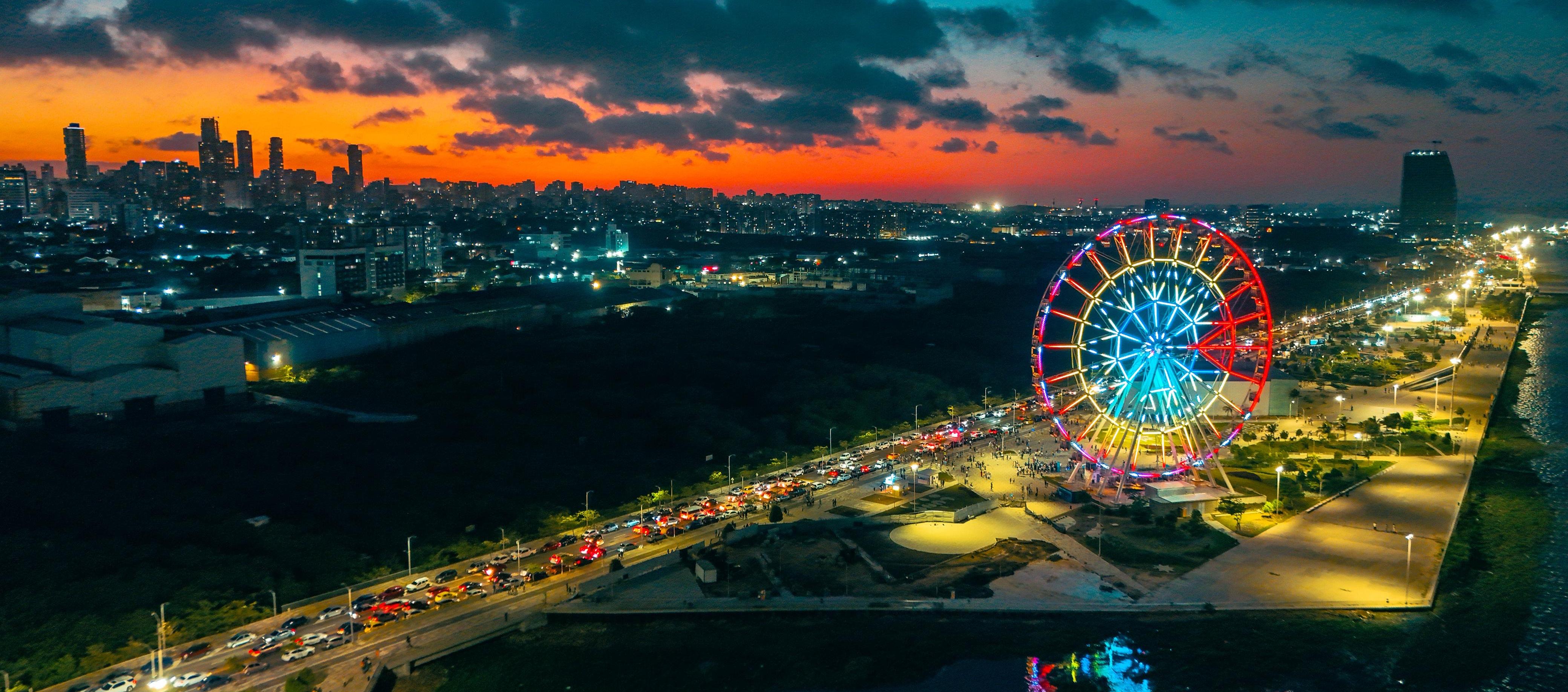 Vista panorámica del Gran Malecón y Barranquilla. 