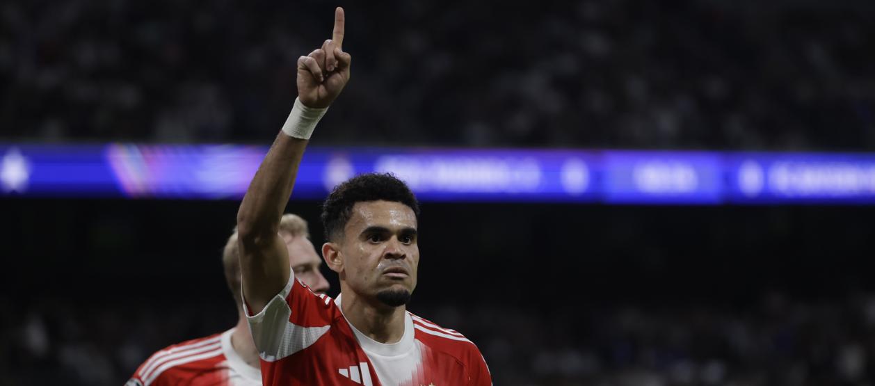 Luis Díaz celebra el primer gol del Bayern Múnich ante Real Madrid. 