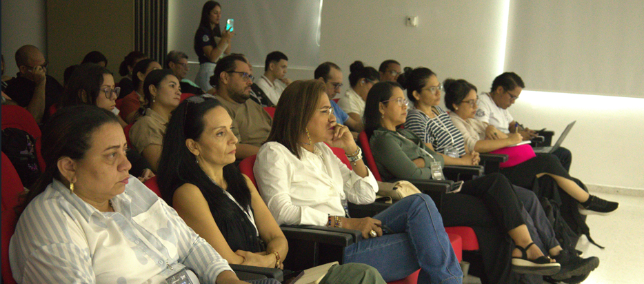 Distrito capacitó a más de 200 personas en el 'Bootcamp IA: Memoria y Preservación Digital'