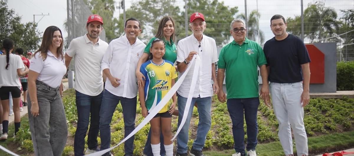 El Secretario General de la Gobernación y el Gobernador, en la entrega del Parque Estadio de Sabanagrande