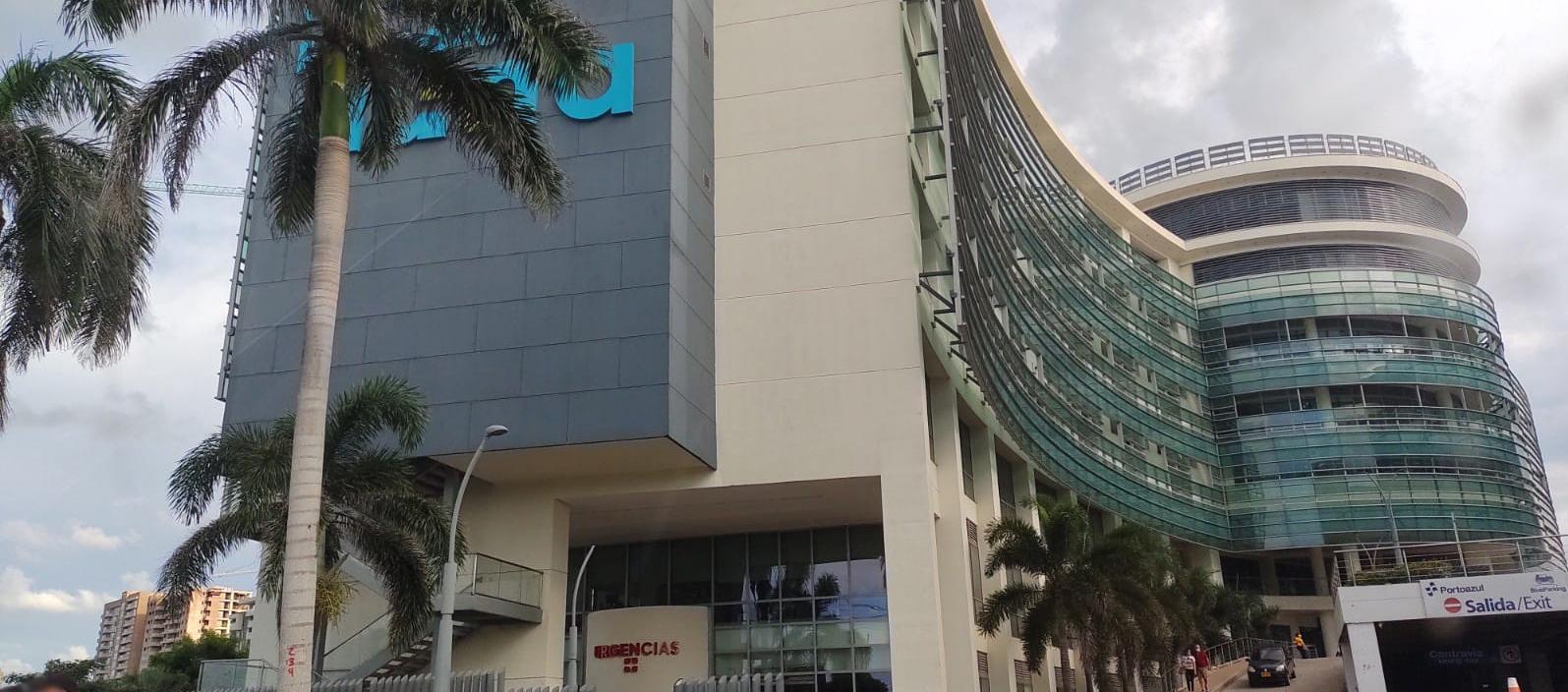El hombre herido fue trasladado a la Clínica Portoazul.