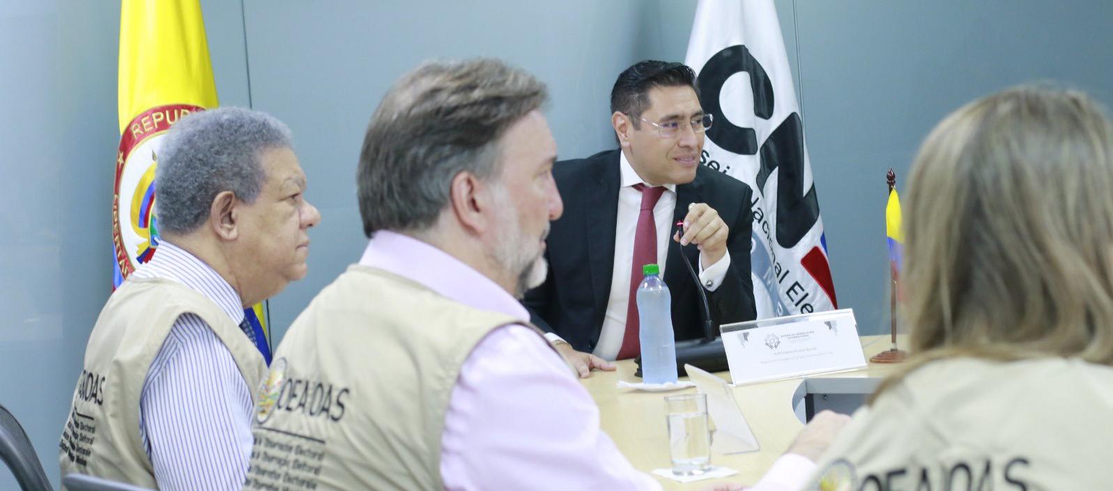 El magistrado Cristian Quiroz, presidente del CNE.