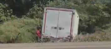 Furgón involucrado en el accidente. 